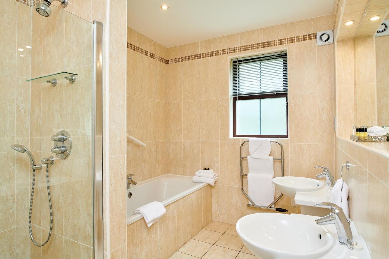 Bunratty Manor Hotel מראה חיצוני תמונה
