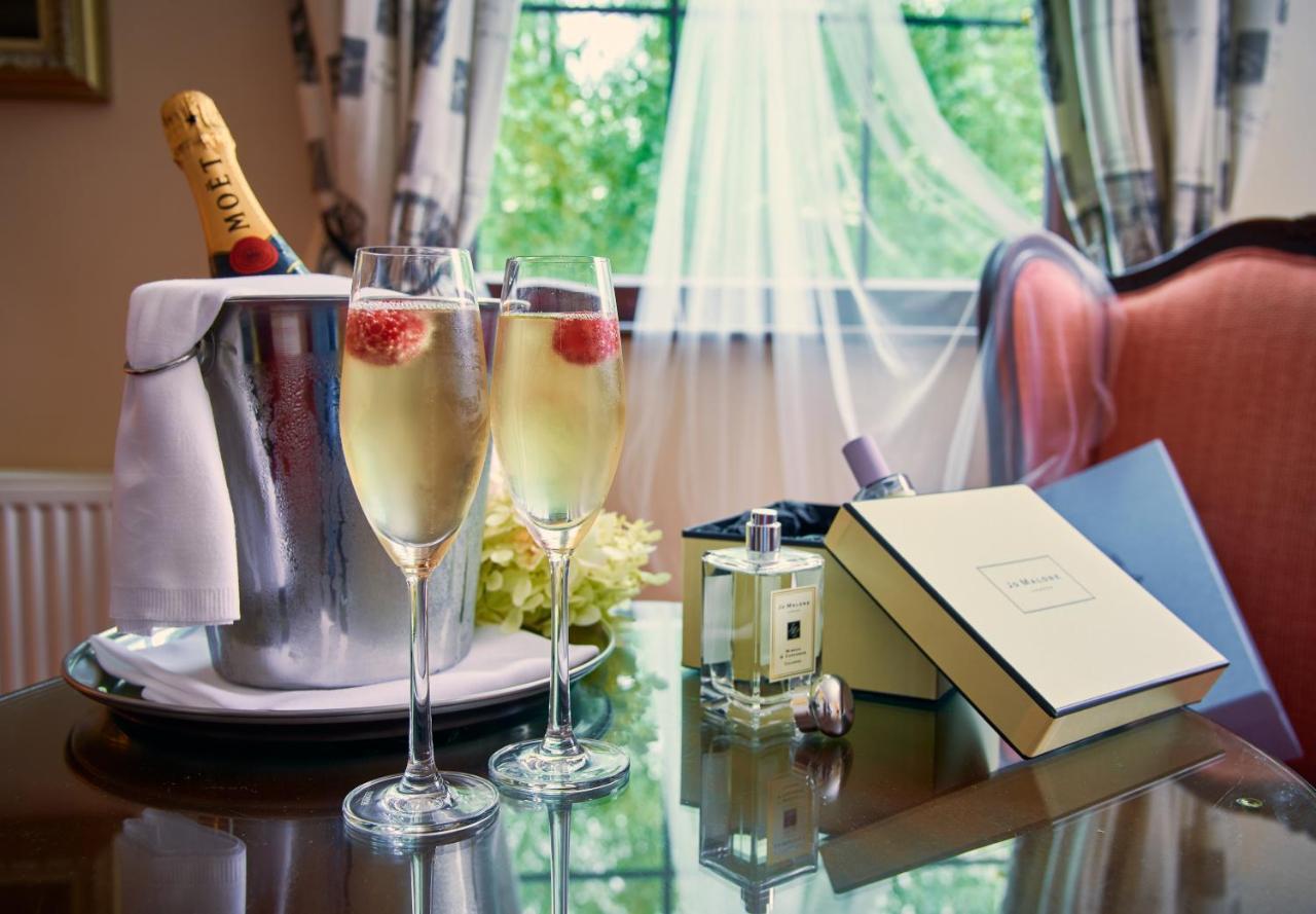 Bunratty Manor Hotel מראה חיצוני תמונה